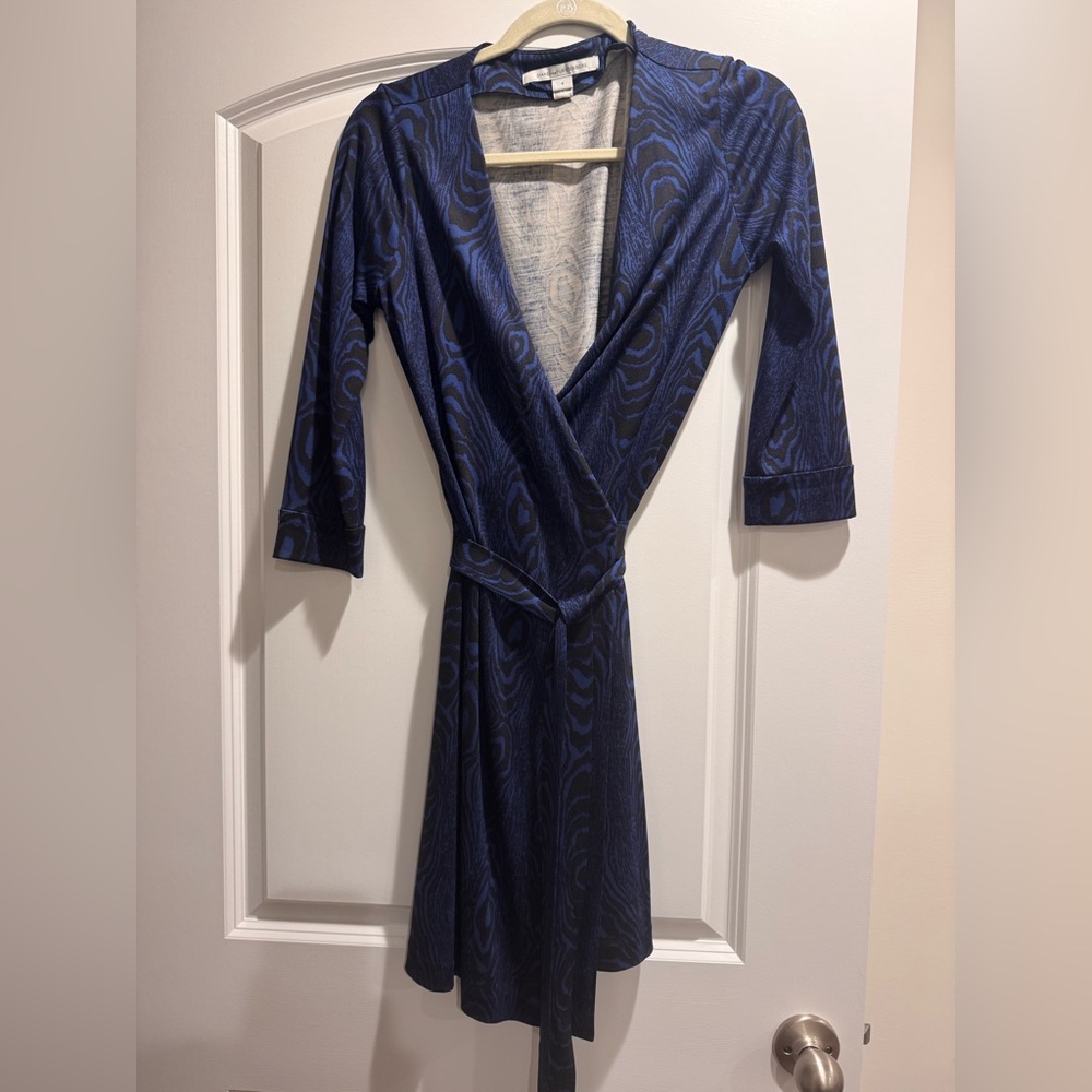 Diane Von Furstenberg Navy Patterned Long Sleeve Dress